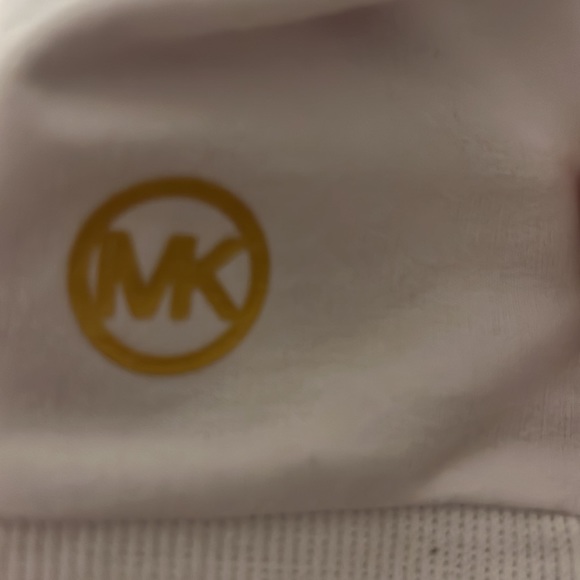 Michael Kors 1/4 zip Pullover - Picture 7 of 13